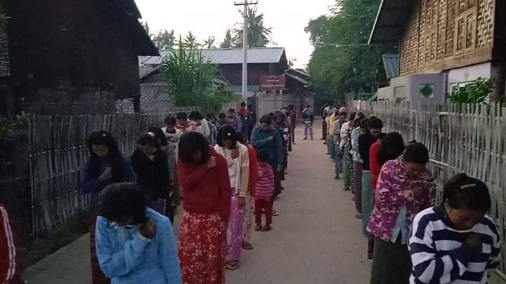 spring_2021's tweet photo. Dawn strike to protest against the military dictatorship by revolutionary locals from BeinNweChaung Village, Yinmarpin Tsp. 
#NoFlyZoneInMyanmar
#Dec21Coup  
#WhatsHappeningInMyanmar https://t.co/NQC9UAGNxa