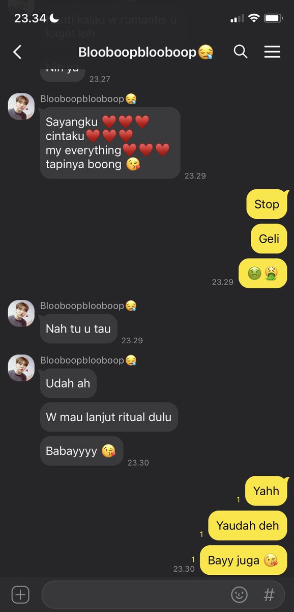 Laaboooo's tweet photo. Semangat Hansol, 
kalian sama aja 😔 https://t.co/l7nCDuOWcK