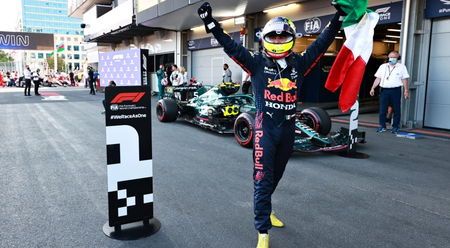 Formula1Verse's tweet photo. SEM PALAVRAS @ChecoPerezF1V VENCE DE FORMA HEROICA APOS @FALonsoF1v (@ferraritequila) FICAR A MAIORIA DA ULTIMA VOLTA NA 1 POSIÇÃO MAS NA ULTIMA CURVA O ESPANHOL PERDE O PONTO E O MEXICANO VENCE NA AMERICA!!
@SebVettelF1V (@AlpineF1v) AINDA VOOA E CONQUISTA A 3 POSIÇÃO!!! https://t.co/Sa18XPm31J
