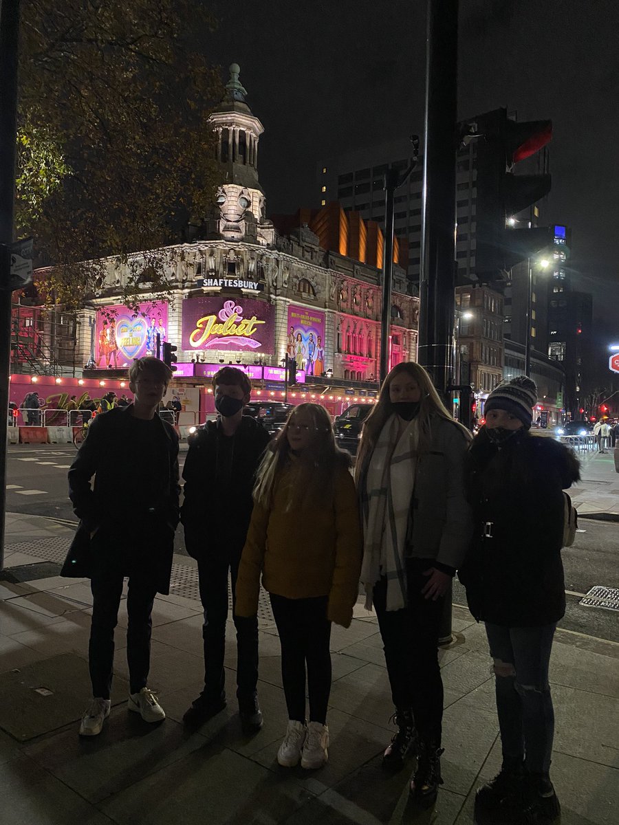 sjc5894's tweet photo. After days of watching west end show after west end show close due to covid related absences, 2 adults, 4 teens and 1 Tweenie travelled to london to watch @julietmusical and it was bloody amazing!! Loved every second! My all time fave musical, one definitely not to be missed. https://t.co/VZXQpWF9kk