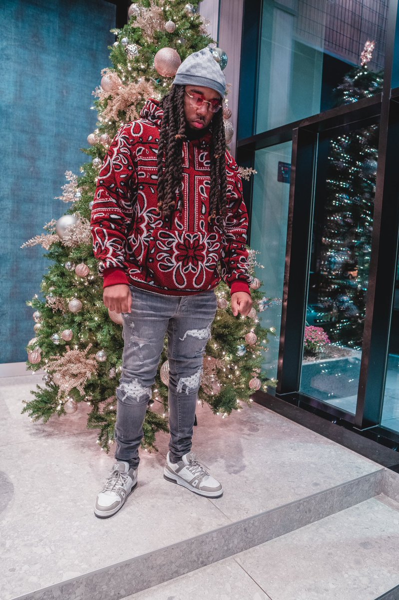 KEDDYSTACKIN's tweet photo. Forgot to upload these on here #HappyHolidays 🎄🤞🏽😈🐍 https://t.co/INxXBeeJyE