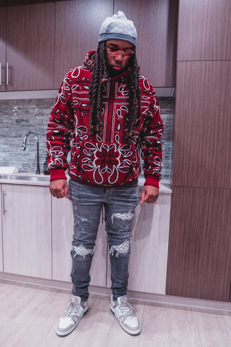 KEDDYSTACKIN's tweet photo. Forgot to upload these on here #HappyHolidays 🎄🤞🏽😈🐍 https://t.co/INxXBeeJyE