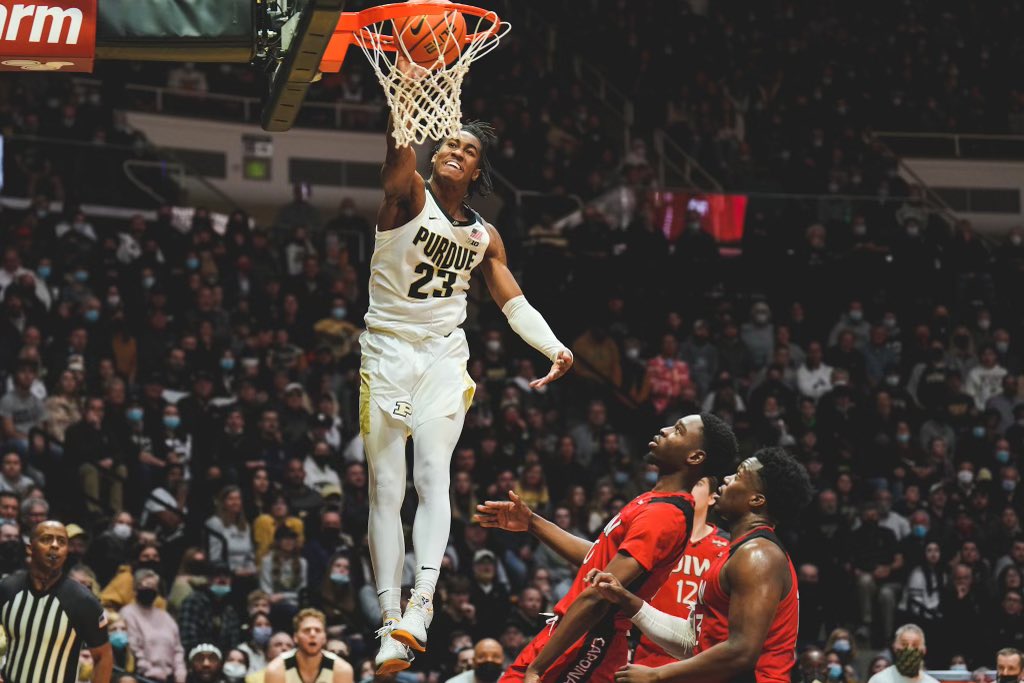 ISC_PU's tweet photo. 🚂 Standing Room Only at Mackey

📸: @snapsbyme https://t.co/Q5p8c7D86O