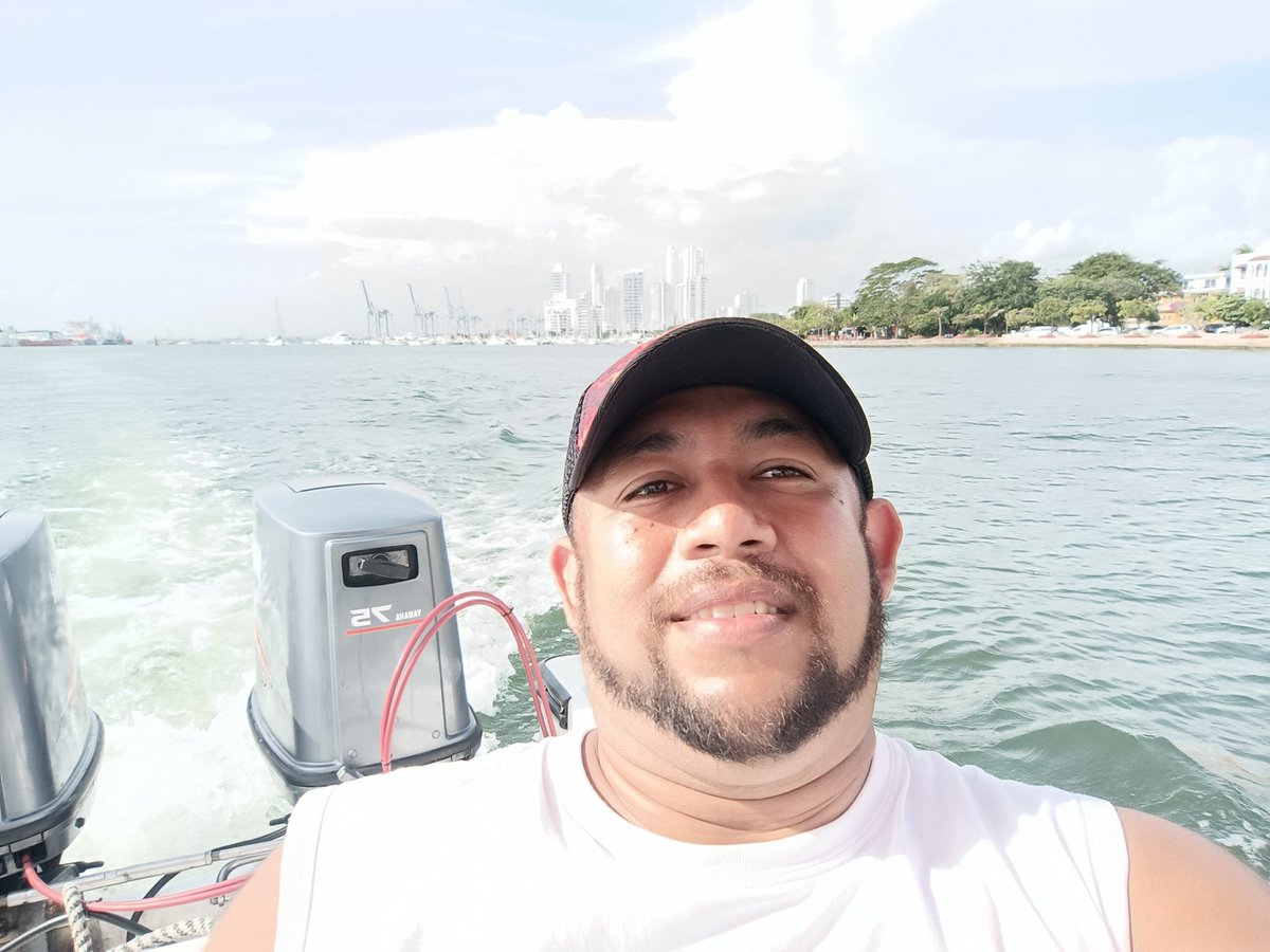 LibardoRobles's tweet photo. Más del tour por la bahía de Cartagena https://t.co/tdTwgN39To