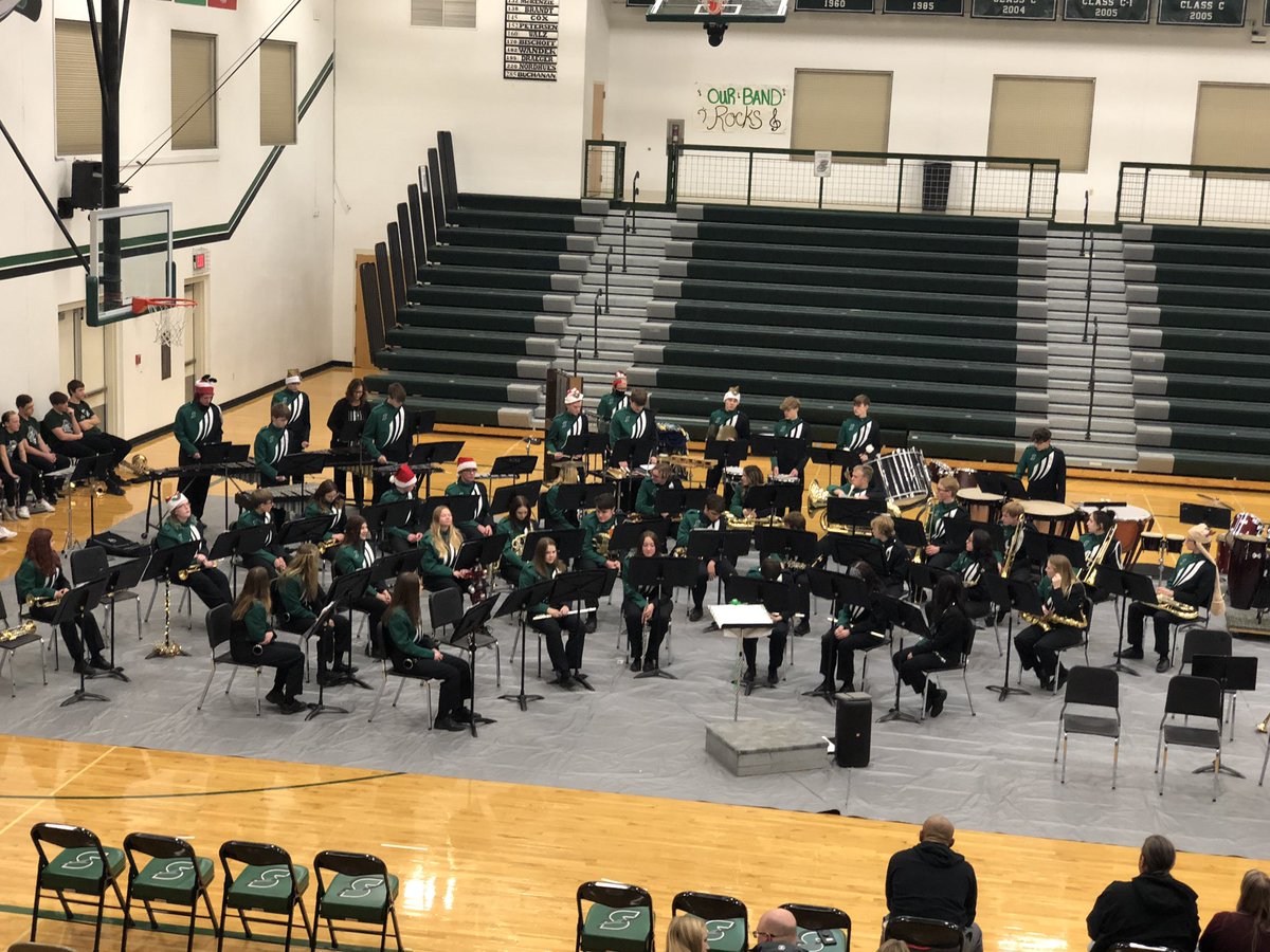 sdarockets's tweet photo. Rocket JH performance choir and band are full of holiday cheer.  Wonderful sounds this evening! https://t.co/aRdjvd7nsD