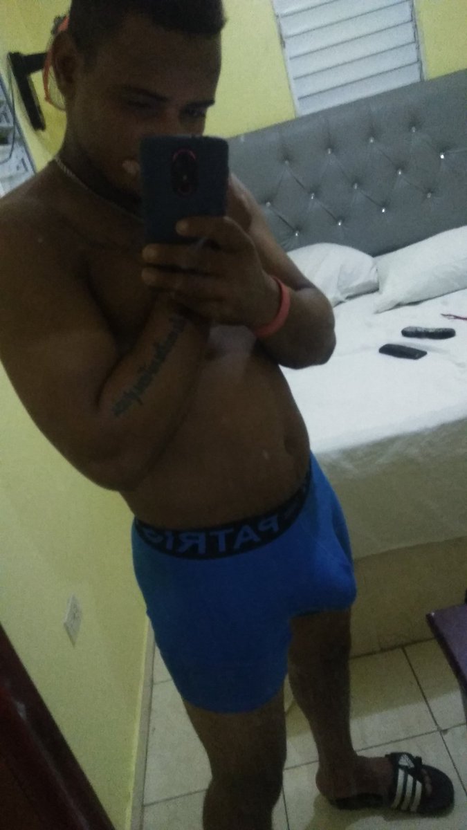 RdCubi's tweet photo. Buena noche Mundo👉🇩🇴🇩🇴🇩🇴💵💵💵💵💦💸 https://t.co/B1TYObcuGg