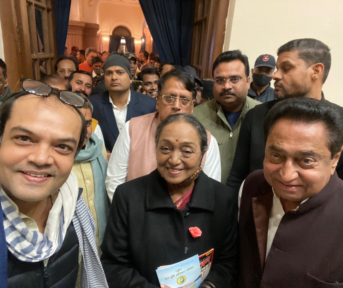 AnshulAvijit's tweet photo. #VijayDiwas
Grand celebrations of ‘71 War victory at the historic #MintoHall in #Bhopal
@meira_kumar @OfficeOfKNath https://t.co/ldRKiGq1Ge