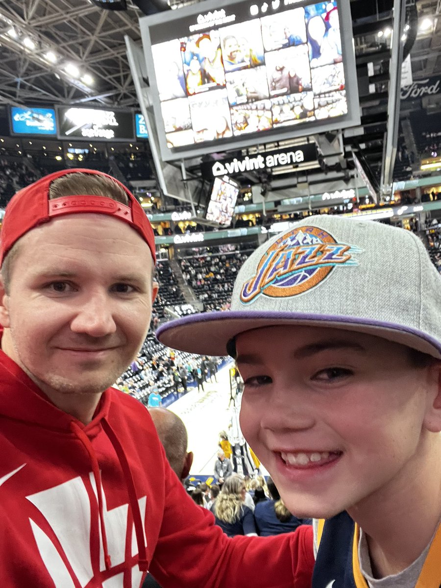 charlessmart's tweet photo. Let’s go Jazz! #takenote https://t.co/YTtDyoTz25
