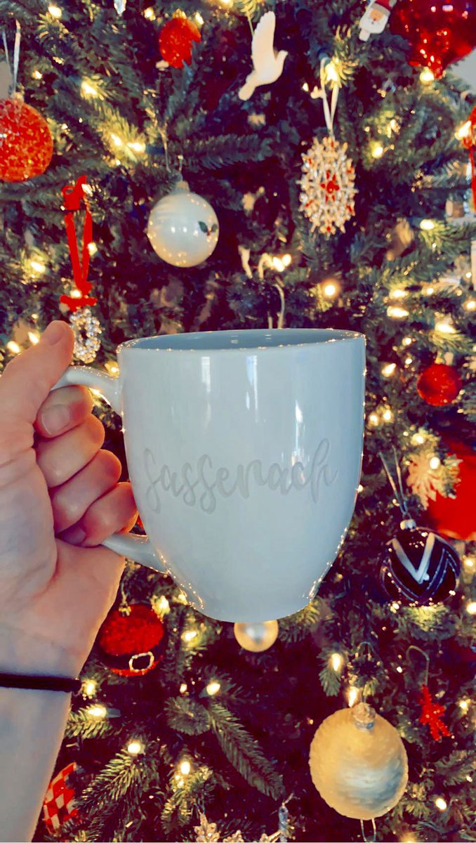 The best Christmas gift 😍😍
Thanks babe I love it!! ❤️
Can’t wait for the new season!!
@TannerOGRaff 
#Outlander <a href="/Outlander_STARZ/">Outlander Universe</a> <a href="/SamHeughan/">Sam Heughan</a> <a href="/caitrionambalfe/">Caitríona Balfe</a>