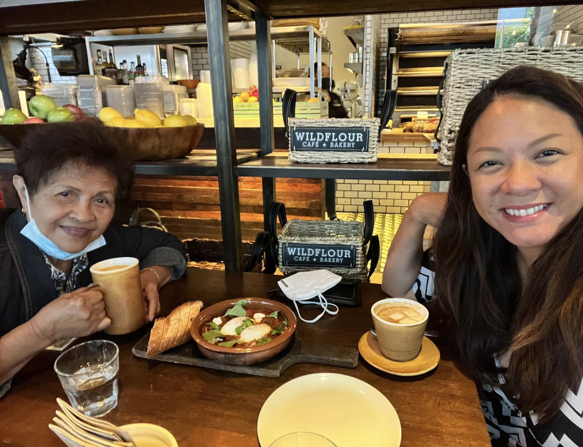 AnnalisaBurgos's tweet photo. Taste of Manila: Good food and company at M Dining, @DeanAndDeLucaPh, Manila Hotel and Wildflour Cafe (1/2) #itsmorefuninthephilippines #foodcation #foodie https://t.co/7RZo4PEl0l
