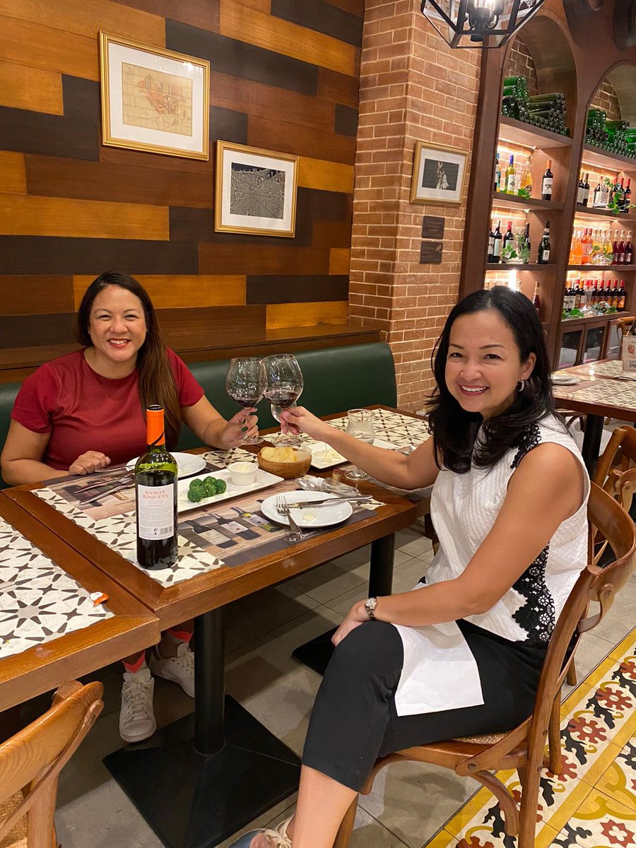 AnnalisaBurgos's tweet photo. Taste of Manila: Good food and company at Barcino, Casa Armas, Single Origin and Salcedo Farmers Market (2/2) #itsmorefuninthephilippines #foodcation #foodie https://t.co/FZ5UYYmNpp
