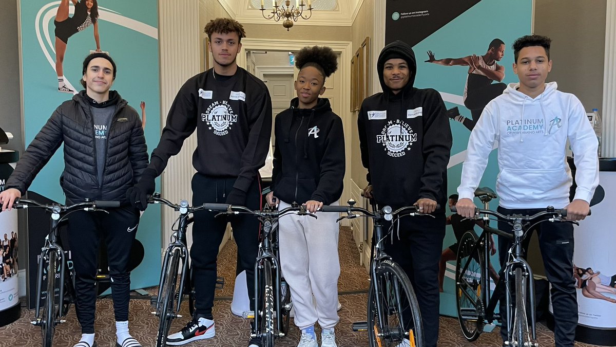 LondonCyclingC3's tweet photo. We donated 5 new bicycles to Platinum Performing Arts school in Enfield. We promote a healthy and active lifestyle through cycling to support young people to have access to a green and healthy mode of transport.
@London_Cycling
@BikeIsBestHQ
sponsored by #bikester https://t.co/mKF8ukJsmd
