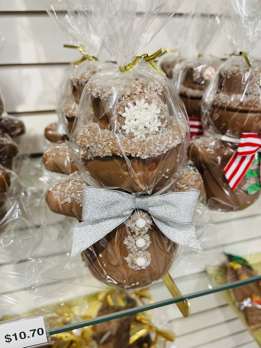 VisitMercerCoPA's tweet photo. Santa’s 🎅🏽 Christmas List 🎄
Chocolate ….  Who doesn’t love chocolate!!?
#madeinmercercountypa #chocolate #giftideas @PhillyCandies https://t.co/pdcR8eHty5