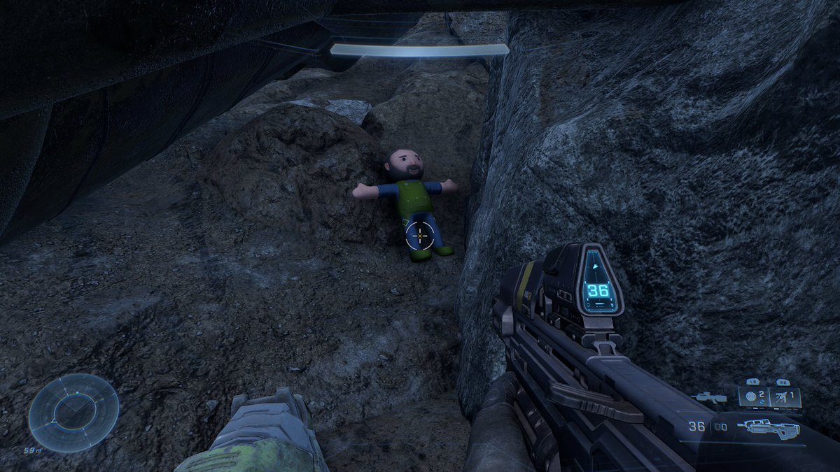 ing_jjpc's tweet photo. So who's the little fellow @Halo https://t.co/lM4lc6jr4l