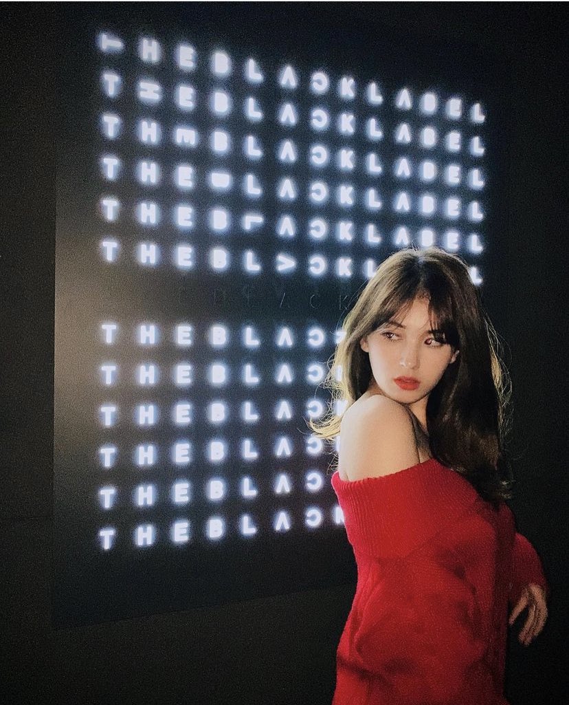 GlANNATWT's tweet photo. ㅤ⠀★ ⠀·    GIANNA ⠀     ৲         new    ⠀﹏ㅤ⠀🧁⠀ update   (  20 - 12  )    ⊳    #TWEECY6thCB ㅤ՚՚   

Las únicas que haces mi corazón temblar estan de regreso y obviamente no podia perderme de un evento tan importante, les mandl mis mejores deseos, ¡Las adoro! https://t.co/FiodhyMQqR