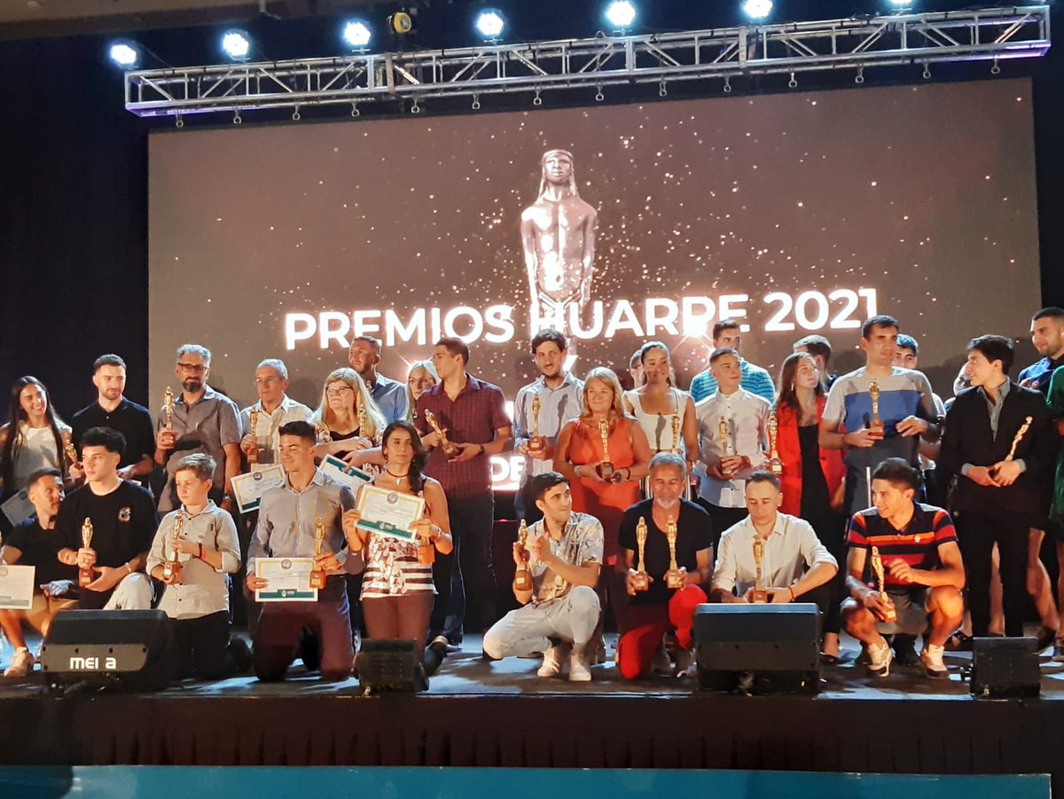 chiapettafede's tweet photo. Felicitaciones al Círculo de Periodistas Deportivos por la entrega de los premios Huarpe a nuestras figuras mendocinas de todas las disciplinas. Esta premiación hoy recuperó el prestigio histórico https://t.co/AseIC8nlh9