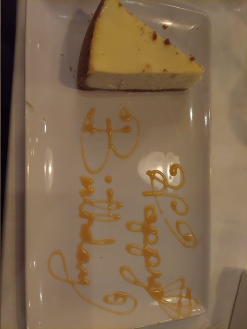 Went to dinner with family tonight and got free cheesecake! https://t.co/0b8qgNyFoF<a href="/tag/mytwitteranniversary"class="tags"><span>#mytwitteranniversary</span></a>