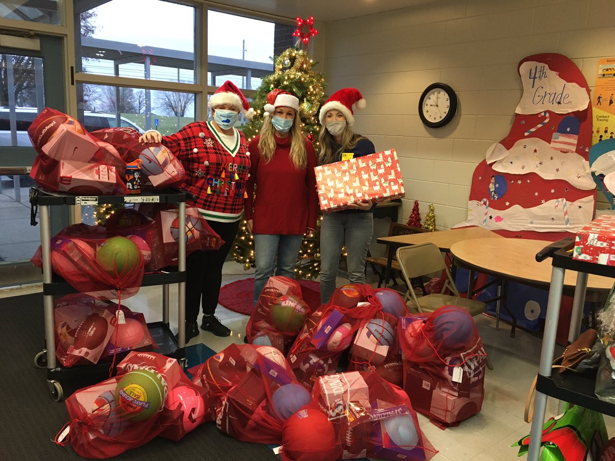 Thank you Heritage PTO for loving our students and staff during the Christmas season.