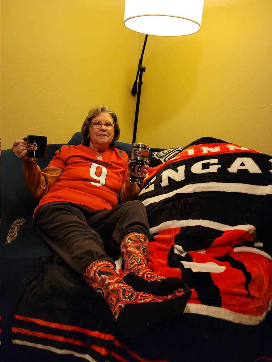 WADouglas89's tweet photo. @Bengals @JoeyB Down here in Cajun country, my mom had the best Christmas of her life! 

#WhoDey #GeauxTigers https://t.co/RDQhPpkUJC