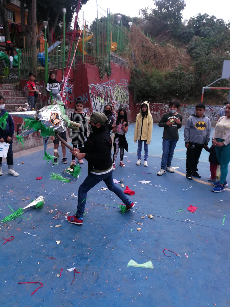 MUTUOENACCION's tweet photo. Tradicional posada con los vecinos de Unidad Popular Tepeaca y Punta de Cehuayo. Con el apoyo de nuestra diputada @polimniaromana https://t.co/6ybA1QnmWk