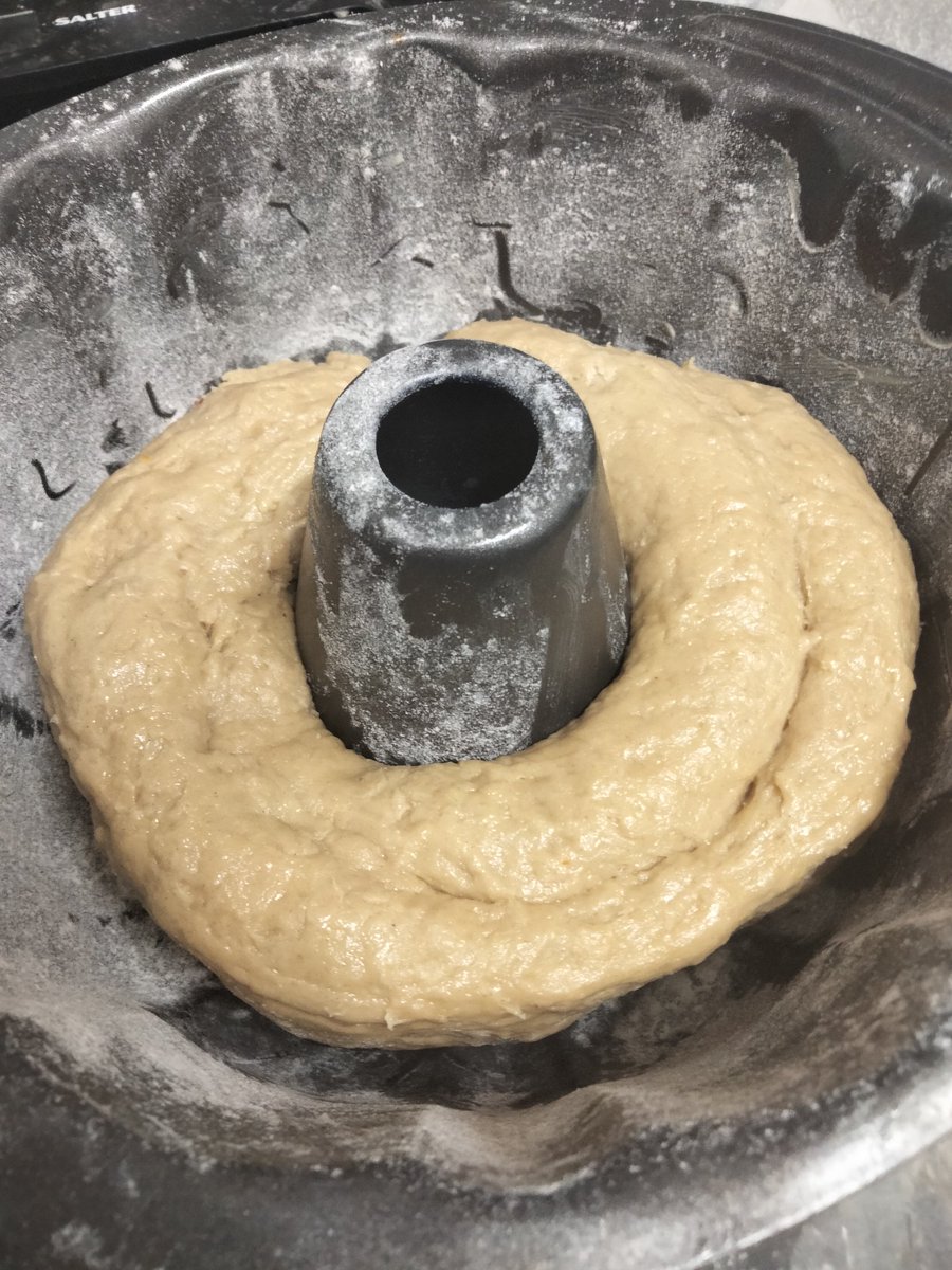 ceresisaplanet's tweet photo. 3am and it's in the fridge to rest and I'm 80% sure that it's not going to rise enough 😢 https://t.co/Mjg5dPMs2e