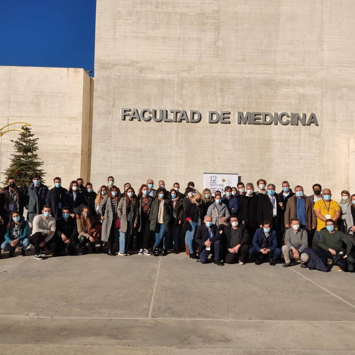 SecmaSociedad's tweet photo. Semana muy intensa para la SECMA!
Éxito absoluto del 12 Curso Institucional SECMA, grandes charlas y talleres prácticos. 
Se celebró la Asamblea anual de socios y vocales, presentando la II edición del Diploma Español de Cirugía de la Mano, y el anhelado próximo Congreso SECMA!! https://t.co/mWipnbswSv