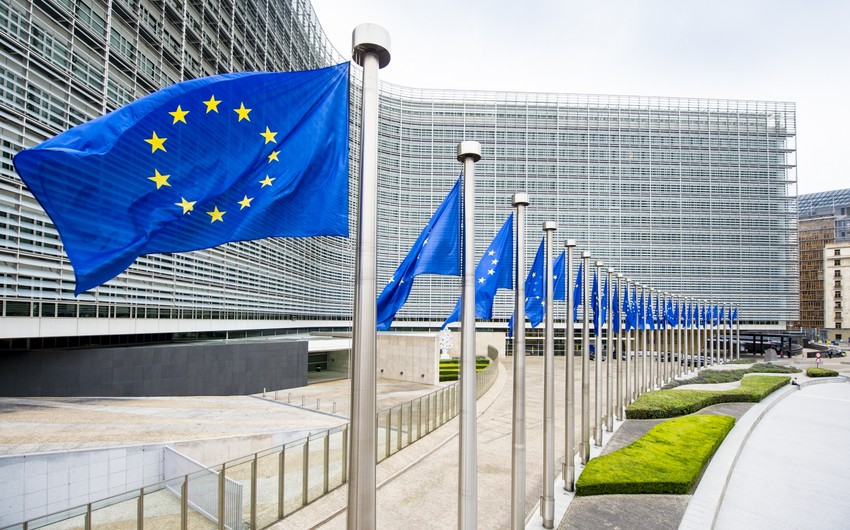 SRpartners_az's tweet photo. The European Commission (#EC) will recognize until the end of 2021 that the #atom and natural #gas are environmentally friendly sources of energy
#renewableenergy #Renewables #nuclear #NuclearEnergy #nuclearpower #SOLAR #solarpv #windenergy #windpower #Oil #oilandgas https://t.co/5GR0tEuixs
