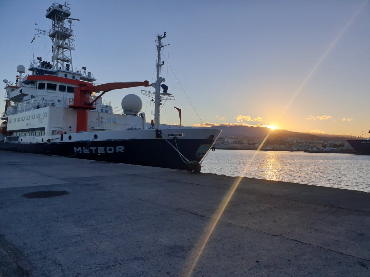 INGVvulcani's tweet photo. La campagna #M178 si è conclusa con l'approdo della #rvmeteor a Las Palmas. Tanti dati raccolti per un eccitante sviluppo della conoscenza nei prossimi mesi insieme a @oceanandsociety @geomar_kiel https://t.co/fRE8wqIHQ8