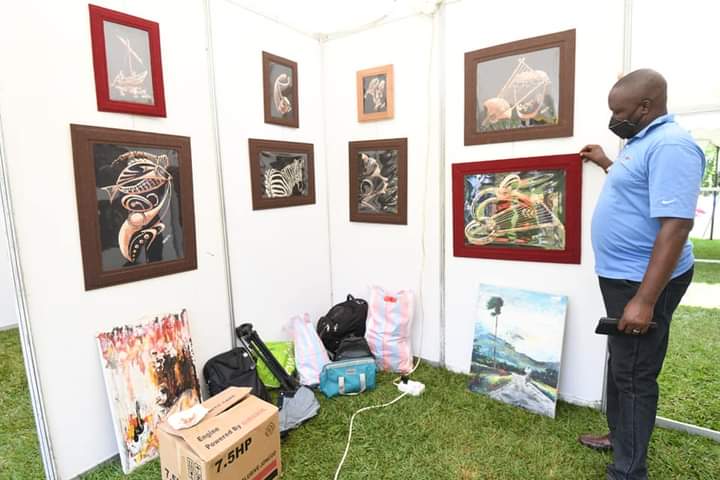 KisumuInv_Conf's tweet photo. Various traders took the chance to showcase their businesses during the Kisumu Investment Conference. Come and see much more going on at the venue. https://t.co/vviMkQkdg2