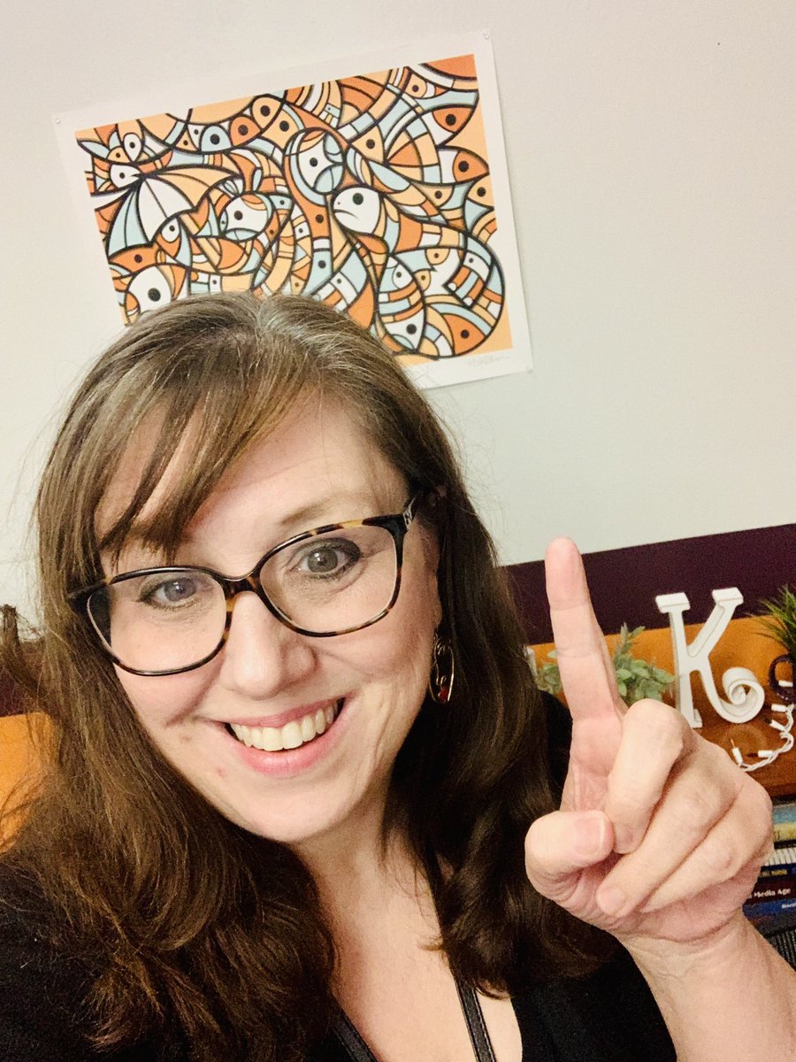 kellie3lambert's tweet photo. My #DonPendleton print is perfect in my freshly-painted @PostUniversity office! #art #COMandMediaStudies #postu #inspiration https://t.co/pz8R6cFhFQ