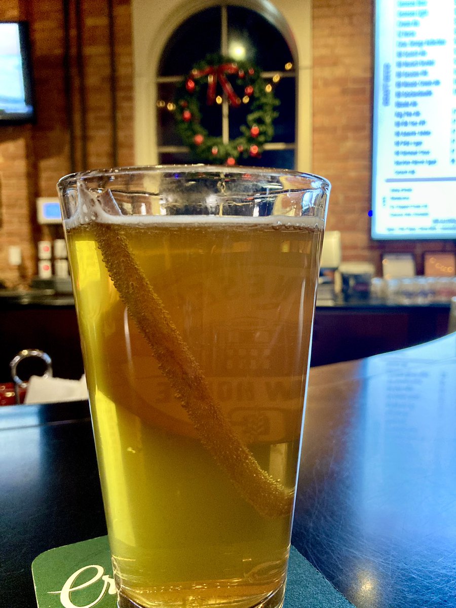 The_Feral_Lady's tweet photo. It’s beginning to look a lot like Christmas @GeneseeBrewery #highfalls  #kegtree #cinnamoncreamale https://t.co/r9HkAALkov