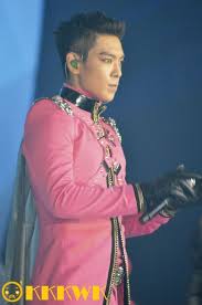 Welcome2datop's tweet photo. #TOP #BIGBANG #ChoiSeungHyun #tttop #BIGBANGTOP #MAMA2012 @YG_GlobalVIP https://t.co/zpmS6Jl5kd