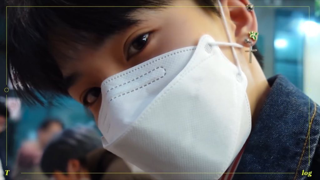 cutieasahi0820's tweet photo. เจแปนไลน์เขาเปลี่ยนสีผมกันทุกคน ยกเว้นอาซาฮิ555555555555555 https://t.co/T8wsxK5reY