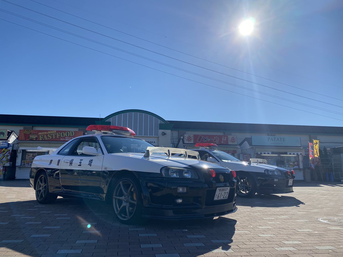 _renpoyo's tweet photo. FDとR34パトカー
かっこいい。 https://t.co/oXeZWUNbjq