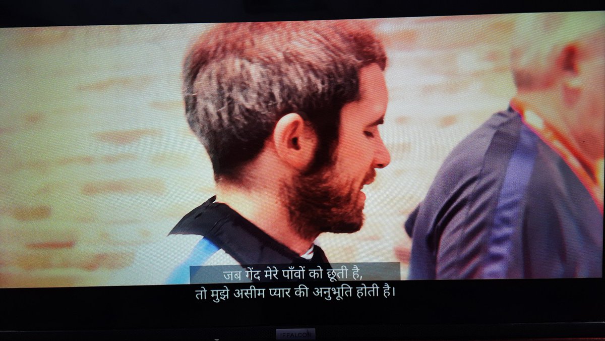 drpaandey's tweet photo. डीयर @PrimeVideoIN #ThisIsFootball देख रहा हूँ इन दिनों। मुआफ़ कीजिये, बेहद ख़राब अनुवाद है पूरी सीरीज़ के सबटाइटल्स में। हालत यह कि एक ही डायलॉग ��े दो अलग अलग अनुवाद, वह भी गूगल MTPE. क्रिएटिव ट्रांसलेशन एक चीज़ होती है, हम बखूबी करके देते हैं। सम्पर्क करिये @psplanguages पर https://t.co/awBfDWXByn
