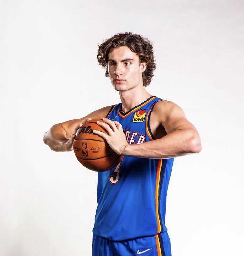 𝑪𝒐𝒏𝒆 🌩 tweet media