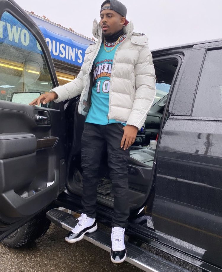 clefreak3's tweet photo. Sheshhh🔥 where the Dl niggas that look like this ?!?! I’m tryna see sumn https://t.co/3bUcfGf1CK