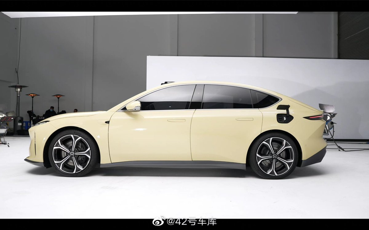 42HOWAuto's tweet photo. NIO ET5 Sunbathe Yellow Exterior Color!

According to Chinese social media posts that many girls like this trend-setting color and ET5 model. Let us know what you think?

#NIO #NIOChina #ET5 $NIO @NIOGlobal https://t.co/suA36BB6sD