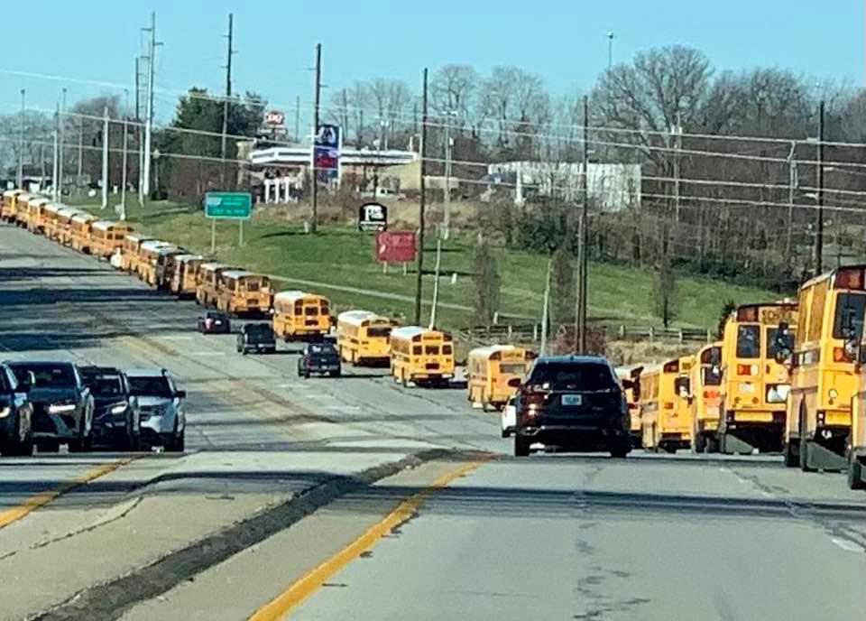 Amazing sight. Not delivering kids but delivering to kids & families. Strong/thriving schools = strong/thriving communities #loveKYschools #bgstrong