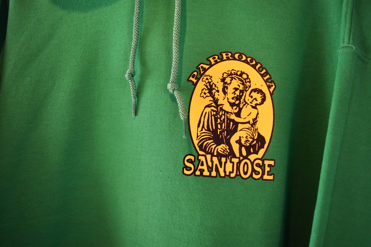 Printing a 2 color front print / 5 color back print on hoodies &amp; polos for Parroquia San Jose

#client #Order #screenprintingorder #sanantoniotexas #church #screenprinting #hoodies #poloshirt #tshirts #customwork