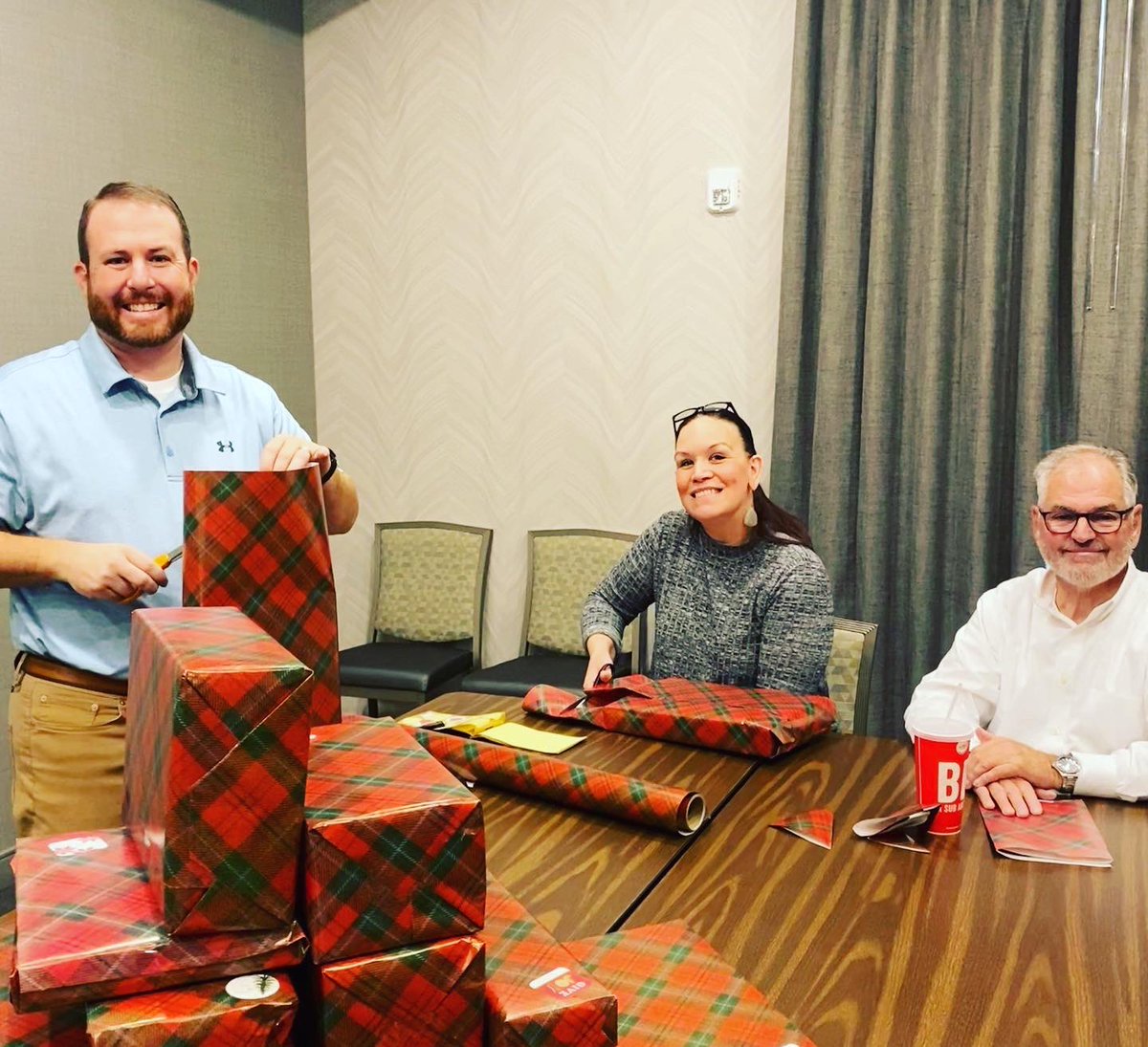 prioritylogists's tweet photo. Another successful day of wrapping gifts with our Dallas location employees for Soldiers'​ Angels Adopt-A-Family program! 

#Prioritycares #prioritylogistics #priorityserves #soldiersangels https://t.co/Jc7ma7TV4R