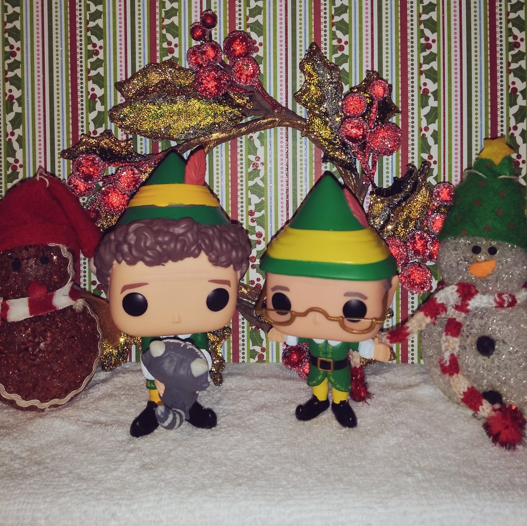 sir_pops_alot's tweet photo. "HOLIDAY COLORS ARE BUDDIES FAVORITE COLORS EVERY DAY OF THE YEAR" #FunkoPhotoADayChallenge @OriginalFunko #Funko #HolidayColors #BuddyElf #PapaElf https://t.co/mz8ydsmoYm