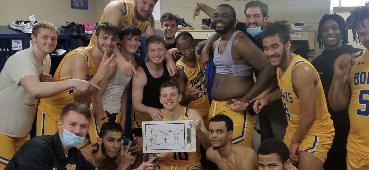 wolves_land's tweet photo. Congratulations to an ole Panther on earning his 1,000 point mark today @UPGbasketball ! Nice job @Jojo_France10 !! 🏀🏈 https://t.co/RLAakXtNve