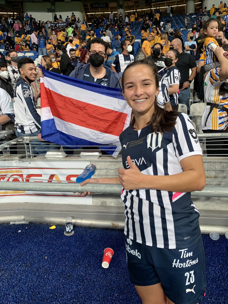 Titular, figura indiscutible y campeona de la Liga MX Femenina 

¡Gigante Valeria del Campo! 🇨🇷