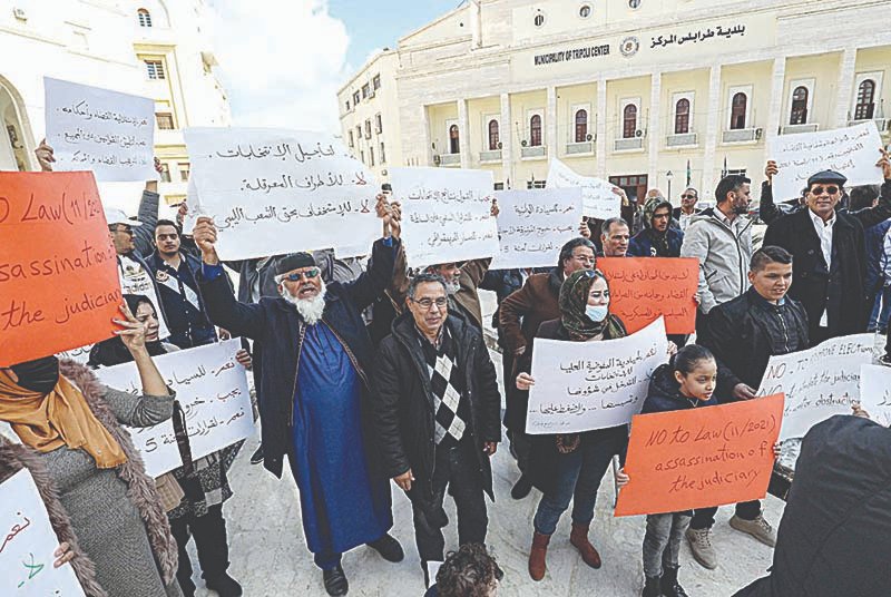kuwaittimesnews's tweet photo. Libya candidates say election delay is inevitable https://t.co/JbAqih3Nct via @kuwaittimesnews
#Libya #Libyaelection https://t.co/o455XLzz4N