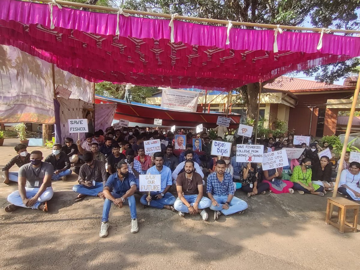 rajendra12_j's tweet photo. Day 2. We Students aren't calling off our protest until our demands are addressed. We demand Minister of Fisheries GoK, VC and Registrar in College of Fisheries Mangalore.
@PrabhuChavanBJP @AngaraSBJP 
#SaveFisheriesCollegeMangaluru 
@vedavyasbjp @Bandeppakoffice https://t.co/Eksng96W3D