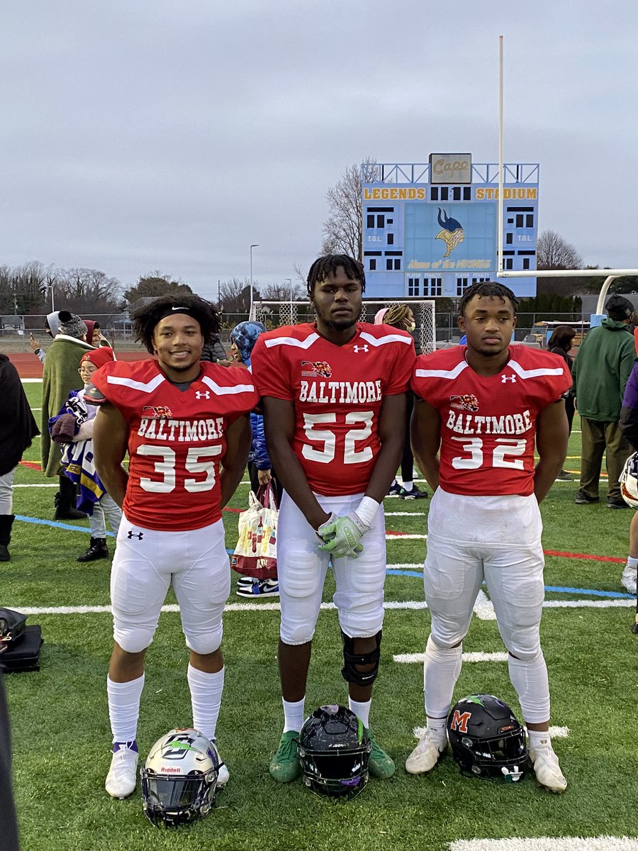 J_saunders20's tweet photo. Had a great experience at the crab bowl this past Saturday getting W 17-14 @Crabbowl @CHCCoachWard https://t.co/6tv1gwXEh5