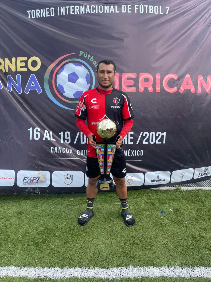 cesar de la peña (@chorrii) on Twitter photo 