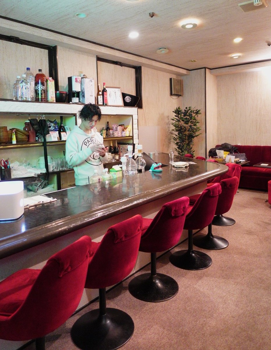 yananezumi's tweet photo. 水曜日がまたまたやってきます🍻

栄の秘密基地バー(@BAR11792118)にて、18:00から24:00まで店頭立ってますのでぜひ！！

先週は沢山ありがとうございました！今週もどんな出会いがあるのか楽しみです🐁

1時間1000円で飲み放題なのでお気軽にー！！ https://t.co/EdVdoXbnKO