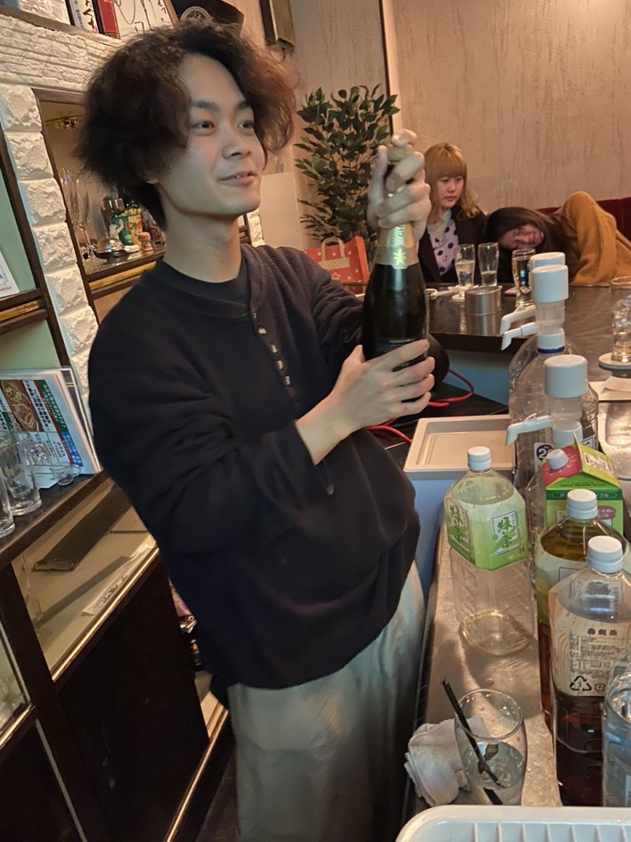 yananezumi's tweet photo. 水曜日がまたまたやってきます🍻

栄の秘密基地バー(@BAR11792118)にて、18:00から24:00まで店頭立ってますのでぜひ！！

先週は沢山ありがとうございました！今週もどんな出会いがあるのか楽しみです🐁

1時間1000円で飲み放題なのでお気軽にー！！ https://t.co/EdVdoXbnKO